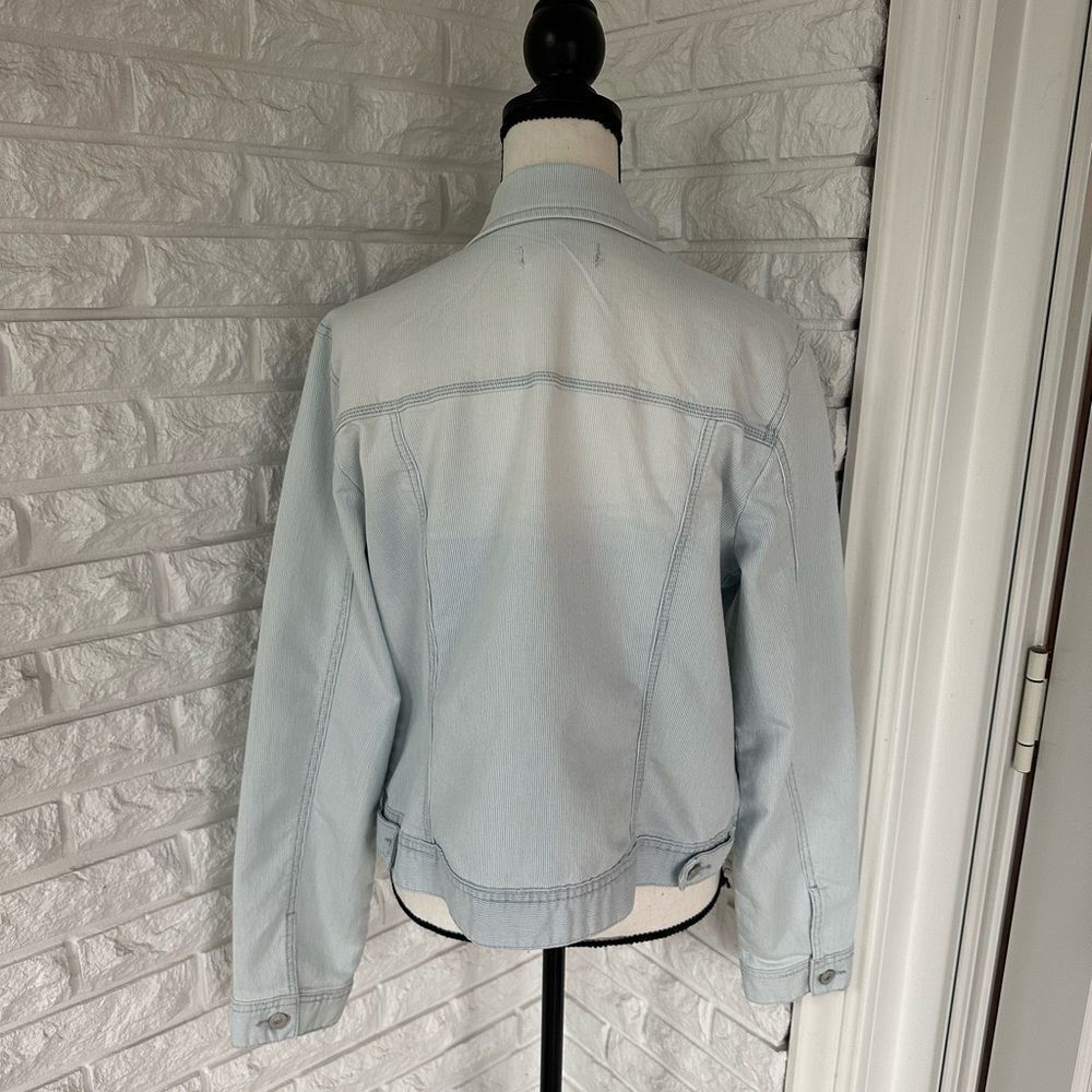 Light Blue Denim Jacket - Picture 4 of 6